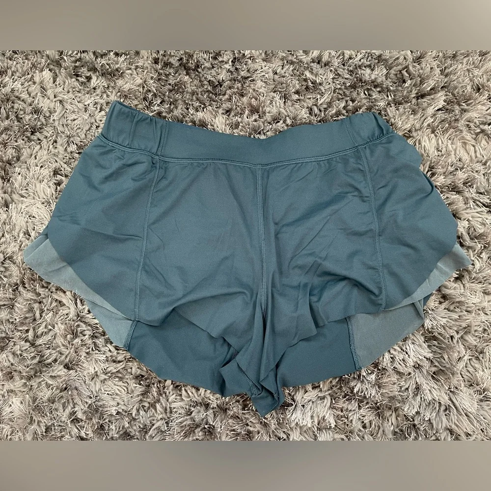 Lululemon Shorts - Picture 4 of 9